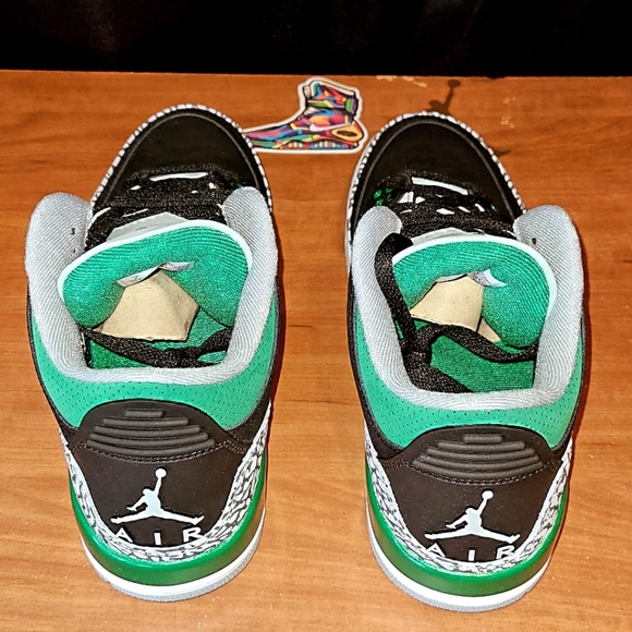 Air Jordan 3 Retro Pine Green - Picture 4 of 6